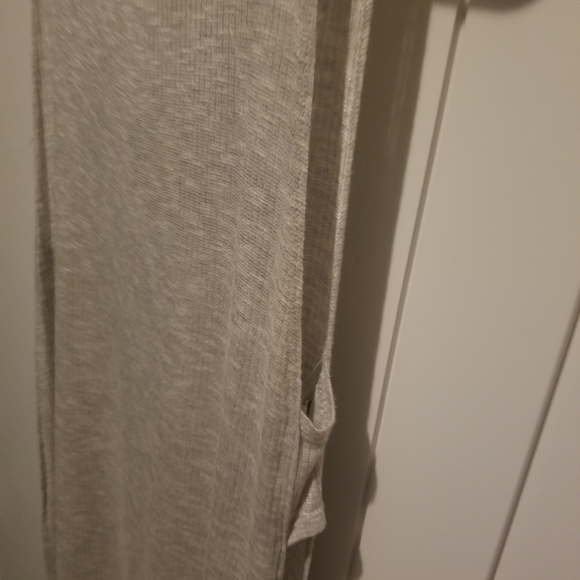 Gray Sleeveless Women's Top - Picture 2 of 2